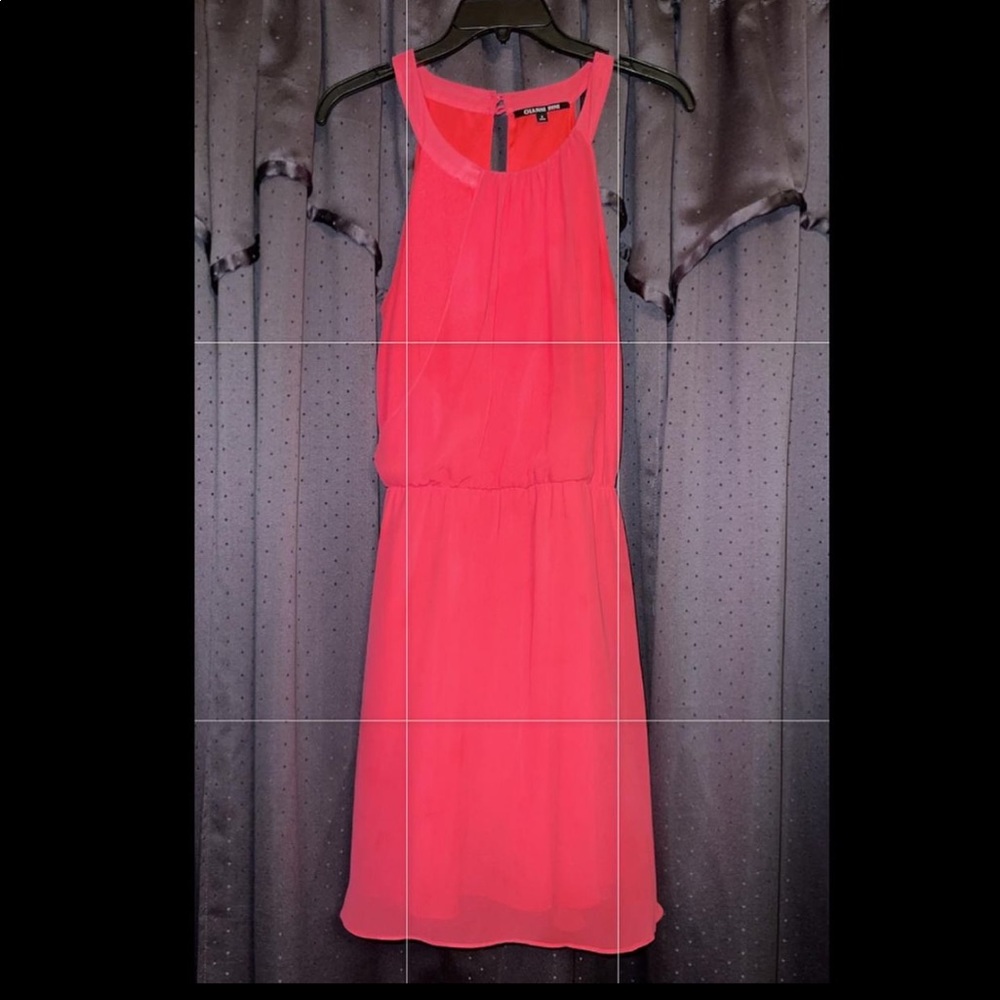 Cute Pink dress 💕 Size small fits size 10